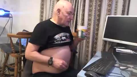 Snapshot of hermeneutika chatting on December 9, 2024, 4:01 am mature online show from December 9, 2024, 4:01 am