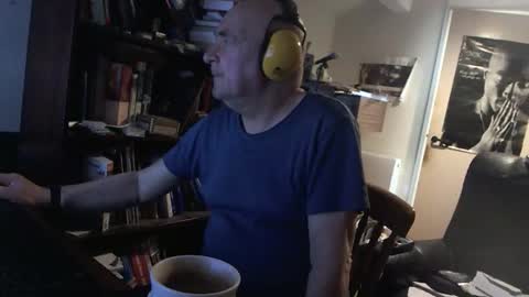 Snapshot of hermeneutika chatting on January 9, 2025, 8:45 am mature online show from January 9, 2025, 8:45 am