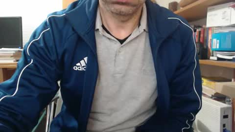 hero0111 online show from September 12, 2025, 8:58 am