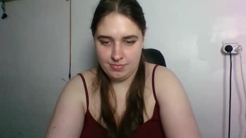 hess_luna_ online show from October 17, 2025, 9:12 am