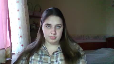 hess_luna_ online show from January 9, 2026, 10:07 am