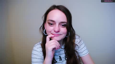 Snapshot of hetty_blueberry chatting on December 16, 2024, 12:27 pm Jessica online show from December 16, 2024, 12:27 pm