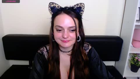 Snapshot of hetty_blueberry chatting on December 16, 2024, 6:49 pm Jessica online show from December 16, 2024, 6:49 pm