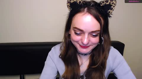 Snapshot of hetty_blueberry chatting on December 22, 2024, 10:17 am Jessica online show from December 22, 2024, 10:17 am