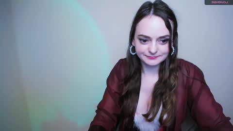 Snapshot of hetty_blueberry chatting on January 1, 2025, 5:33 pm Jessica online show from January 1, 2025, 5:33 pm