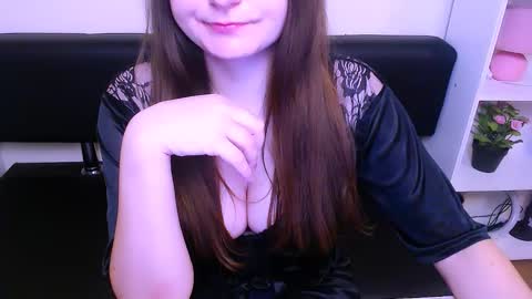 Snapshot of hetty_blueberry chatting on January 27, 2025, 5:48 pm Jessica online show from January 27, 2025, 5:48 pm