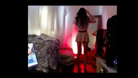 Snapshot of hevin69 chatting on January 18, 2026, 6:12 pm hevin69 online show from January 18, 2026, 6:12 pm