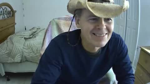 hewes1 online show from January 22, 2025, 10:37 pm