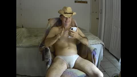 hewes1 online show from February 8, 2025, 8:42 am