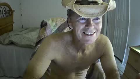 hewes1 online show from February 11, 2025, 9:42 am