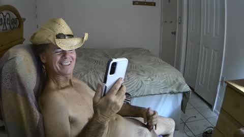 hewes1 online show from February 12, 2025, 8:27 am