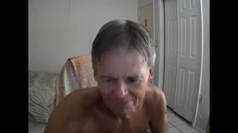 hewes1 online show from October 1, 2025, 2:39 am