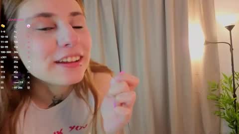 Snapshot of hexamuse chatting on October 18, 2025, 11:38 pm Sofia online show from October 18, 2025, 11:38 pm