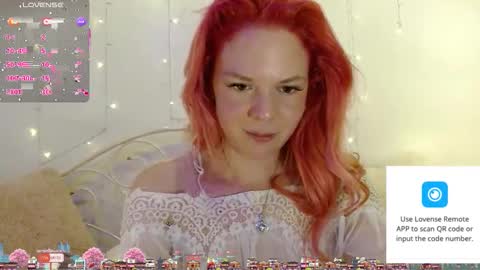 hexbunnie online show from April 14, 2026, 1:44 am