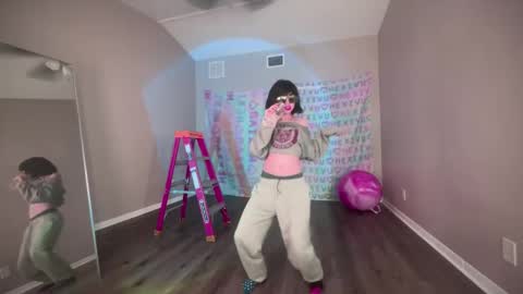 salem online show from February 10, 2025, 5:03 am