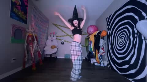 salem online show from October 19, 2025, 6:47 am