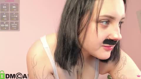 Tessa online show from November 9, 2025, 11:08 am