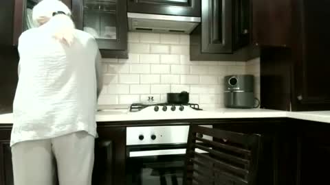 Heyheygrey online show from October 28, 2025, 1:09 am