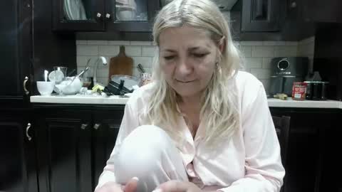 Heyheygrey online show from February 22, 2026, 5:40 am