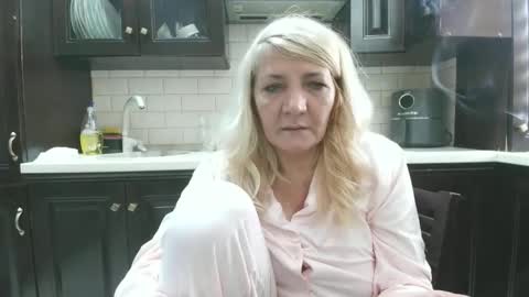 Snapshot of heyheygrey chatting on May 4, 2026, 11:39 am Heyheygrey online show from May 4, 2026, 11:39 am
