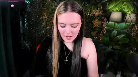 Amazing Mary  online show from September 22, 2025, 5:09 am