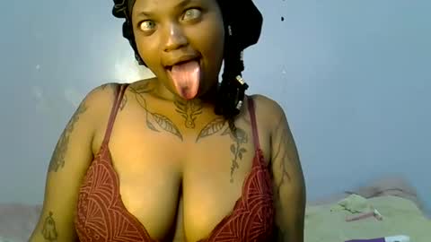 Snapshot of heyybanan chatting on March 12, 2025, 7:06 pm heyybanan online show from March 12, 2025, 7:06 pm