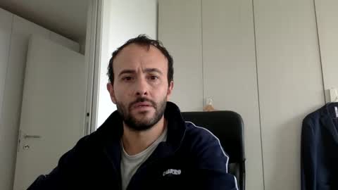 hhombre online show from October 10, 2025, 8:24 am