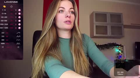 Lina online show from January 11, 2025, 10:19 am