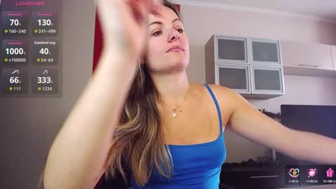 Lina online show from September 15, 2025, 6:57 am