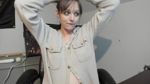 Paige online show from September 14, 2025, 1:27 am