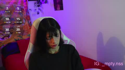 hi_scarlett online show from November 11, 2025, 9:42 am