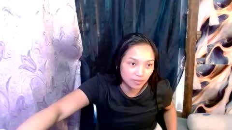 hi_there99 online show from September 15, 2025, 3:06 am