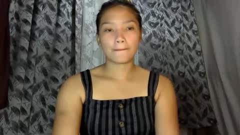 Snapshot of hi_there99 chatting on February 4, 2026, 10:32 am hi_there99 online show from February 4, 2026, 10:32 am