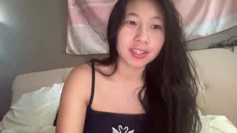 Snapshot of hiddenr0se chatting on May 31, 2026, 7:37 pm HiddenR0se online show from May 31, 2026, 7:37 pm