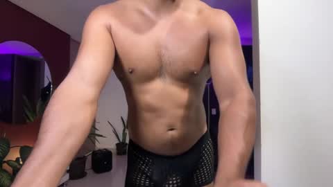 Snapshot of highlatin_guys chatting on May 6, 2026, 11:54 pm Terry and E online show from May 6, 2026, 11:54 pm