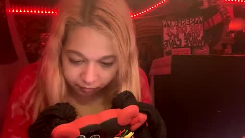 HiGHNESS CANNA online show from December 19, 2024, 9:29 am