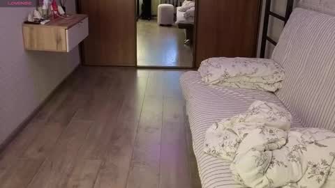 HIHIKA online show from February 12, 2026, 3:51 pm