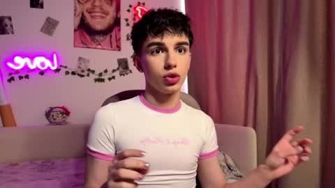 Snapshot of hiidear chatting on March 5, 2026, 7:04 am twinkvadusha online show from March 5, 2026, 7:04 am