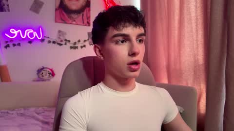 Snapshot of hiidear chatting on March 6, 2026, 9:50 am twinkvadusha online show from March 6, 2026, 9:50 am