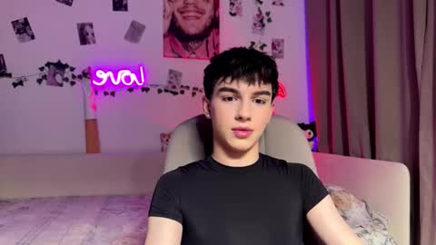 Snapshot of hiidear chatting on March 19, 2026, 4:22 pm twinkvadusha online show from March 19, 2026, 4:22 pm