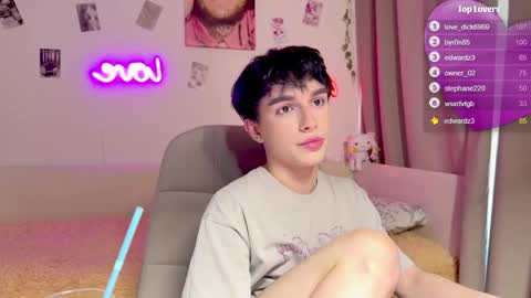 Snapshot of hiidear chatting on April 16, 2026, 2:07 pm twinkvadusha online show from April 16, 2026, 2:07 pm