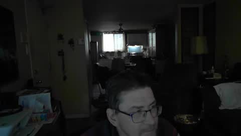 hijfxp online show from April 1, 2026, 8:06 pm