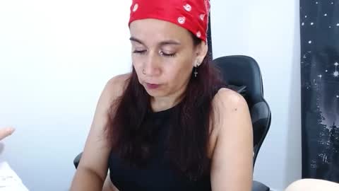 hikaryfire online show from November 3, 2025, 5:47 pm