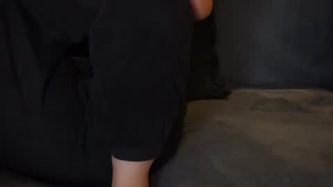 hikinxxx online show from April 12, 2026, 4:17 am