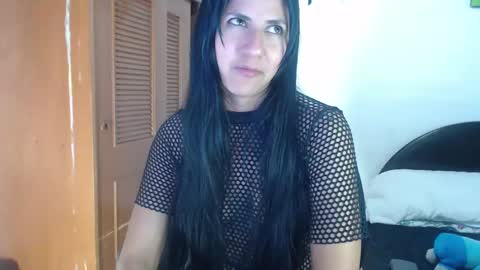 hilaril18 online show from October 20, 2025, 12:22 am