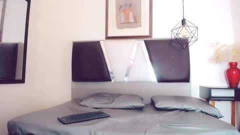 Hilary Avilan online show from January 16, 2025, 7:31 pm