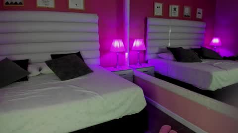 Snapshot of hilary_tailor chatting on September 11, 2025, 11:43 am hilary_tailor online show from September 11, 2025, 11:43 am