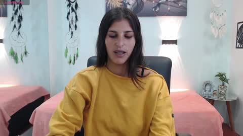 H I L A R Y online show from January 29, 2025, 3:22 am