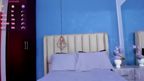 hilarydolce online show from February 27, 2026, 2:44 am