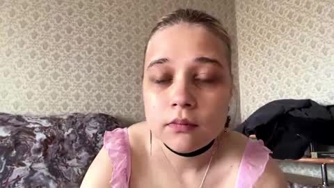 Snapshot of hildeconery chatting on June 3, 2026, 7:33 am Julia online show from June 3, 2026, 7:33 am